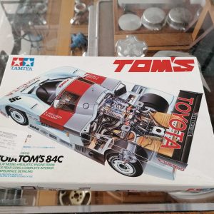 Tamiya Toyota TOM S  84 C 1/24 scale / Tamiya Toyota TOM S 84 C 1/24 scale koottava
