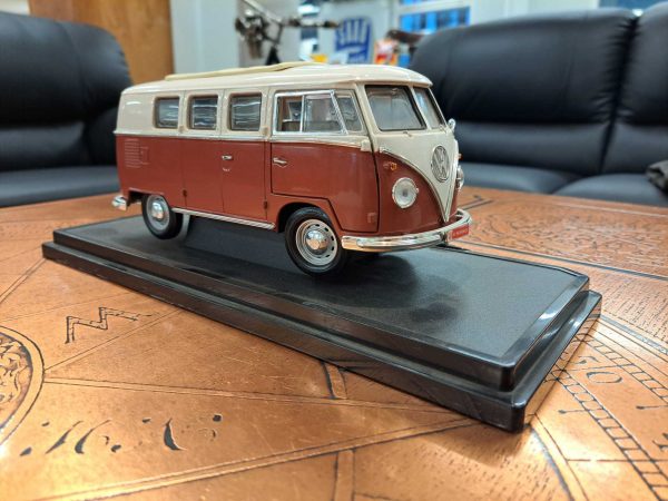 Volkswagen 1962 microbus leluauto 1/18 / Volkswagen 1962 microbus toycar 1/18 scale - Image 4