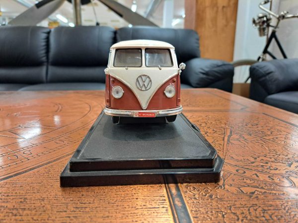 Volkswagen 1962 microbus leluauto 1/18 / Volkswagen 1962 microbus toycar 1/18 scale - Image 3