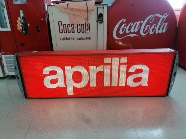 Aprilia jälleenmyyjä valomainos 1970 luvulta / Aprilia dealer light box sign 1970s