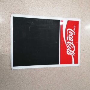 Coca cola kyltti liitutaululla / Coca Cola sign chalkboard